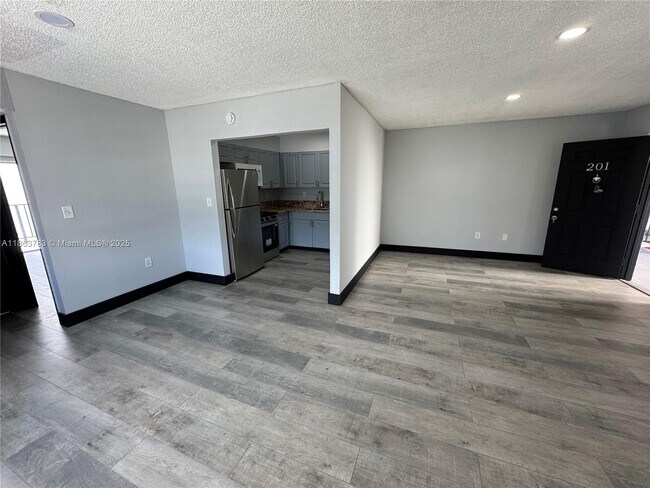 Building Photo - 3300 S Dixie Hwy