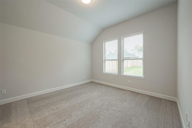 Building Photo - 213 McCrea Ct