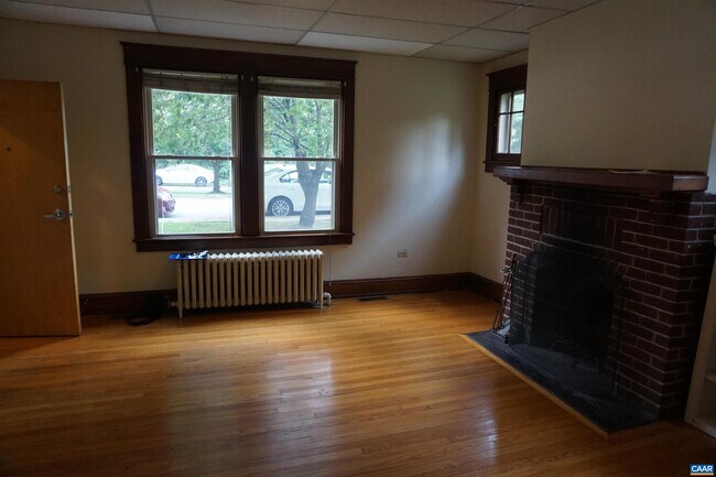 Building Photo - 1909 Jefferson Park Ave