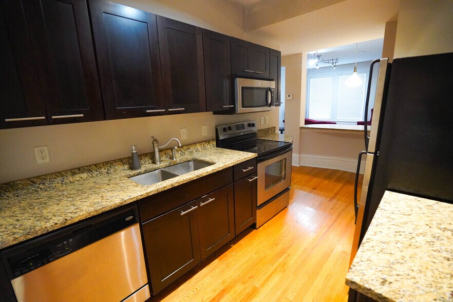 Building Photo - 6102 Washington Blvd