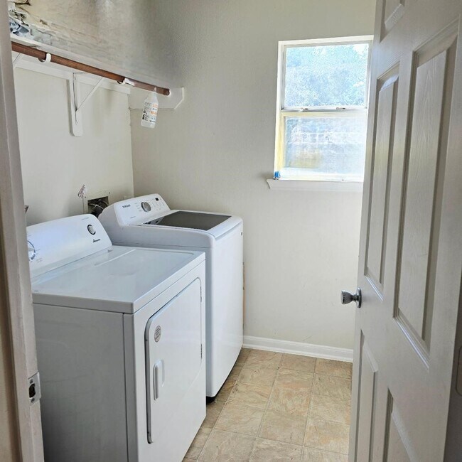 Building Photo - 12006 Audubon Hill Ct