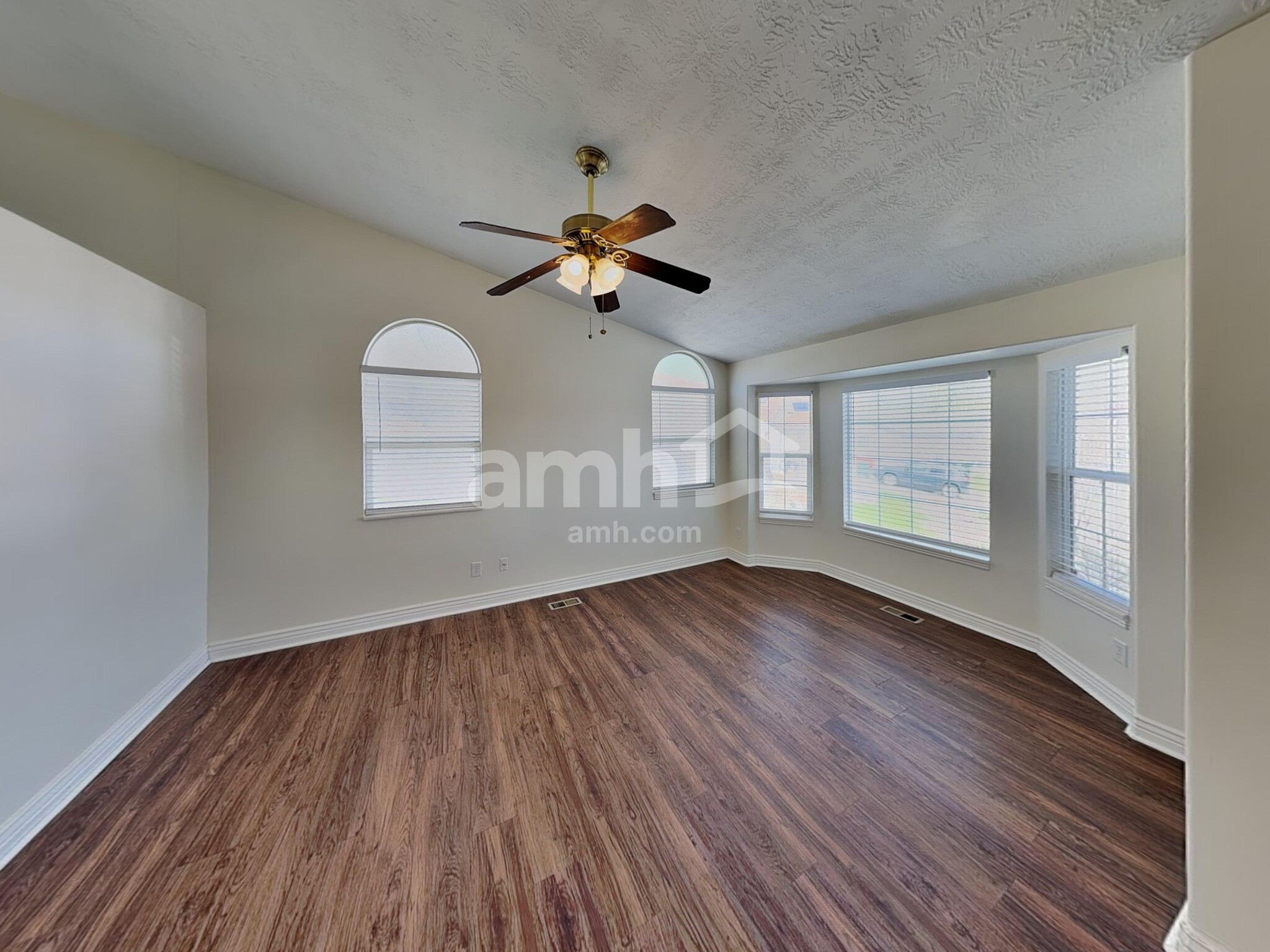 Building Photo - 6428 S Gold Valley Ct