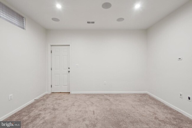 Building Photo - 7810 Bexley Ln