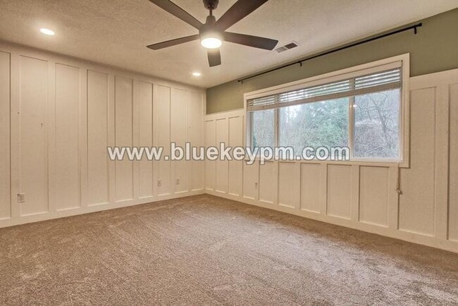 Building Photo - $100 OFF 1st 3 Months of Rent!! 5 Bed, 2.5 Baths Luxury Home in Murrayhill Near Cooper Mtn Parks