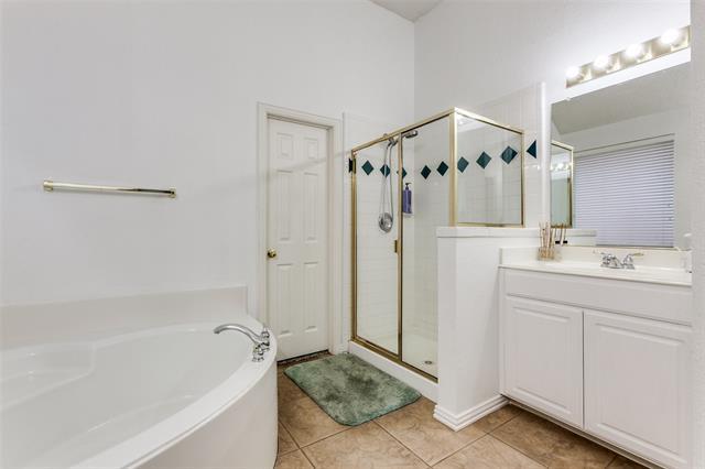Building Photo - 8133 Skyridge Dr