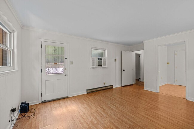Building Photo - Charming 1 Bedroom Home near Duke University