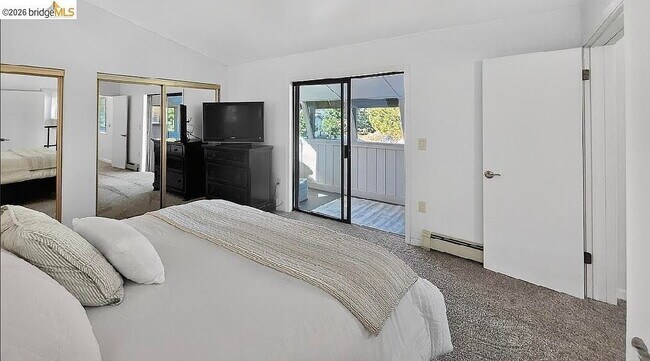 Building Photo - Single Family Home For Rent
