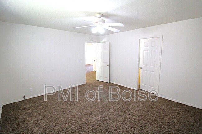 Building Photo - 9066 W Cannel Island St