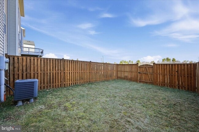 Building Photo - 117 Rotunda Dr