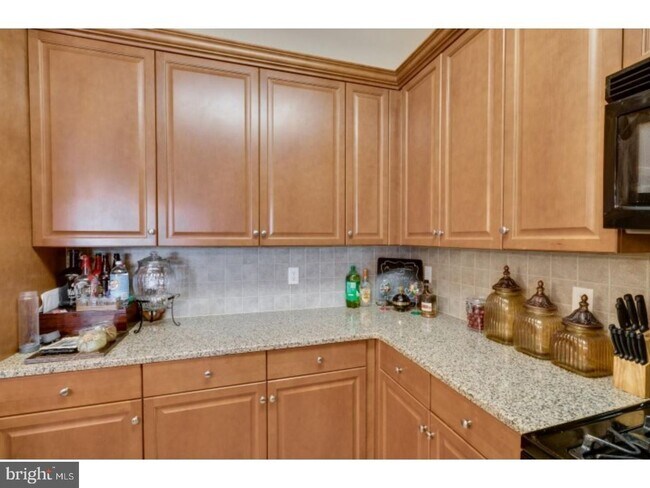Building Photo - 426 Masterson Ct