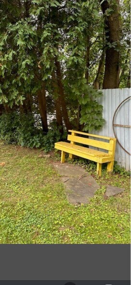 Building Photo - 107 Robert Dr