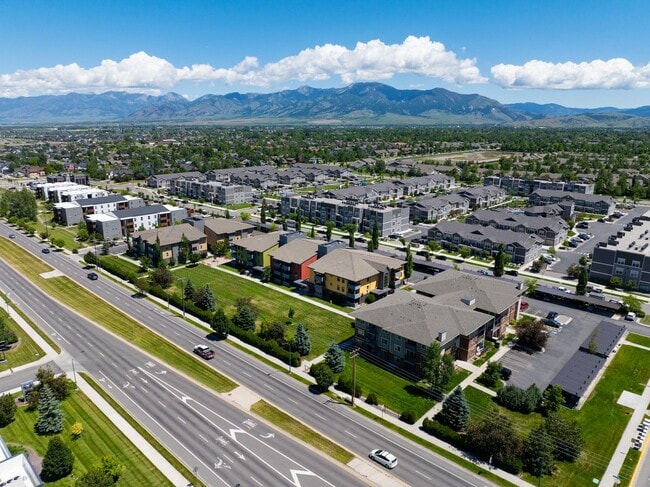 Building Photo - 210 S. Cottonwood, Unit 208