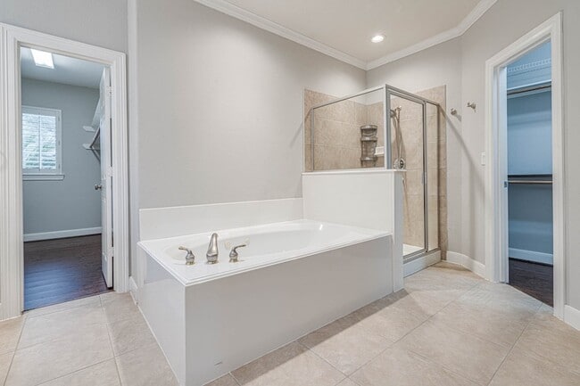 Building Photo - 6114 Sienna Arbor Ln