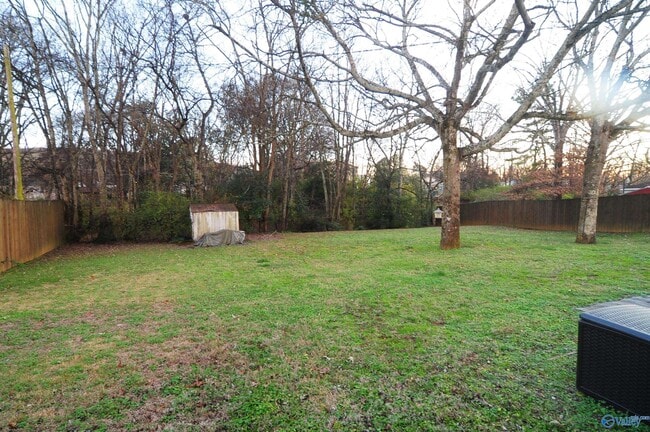 Building Photo - 1702 Truman Dr NE