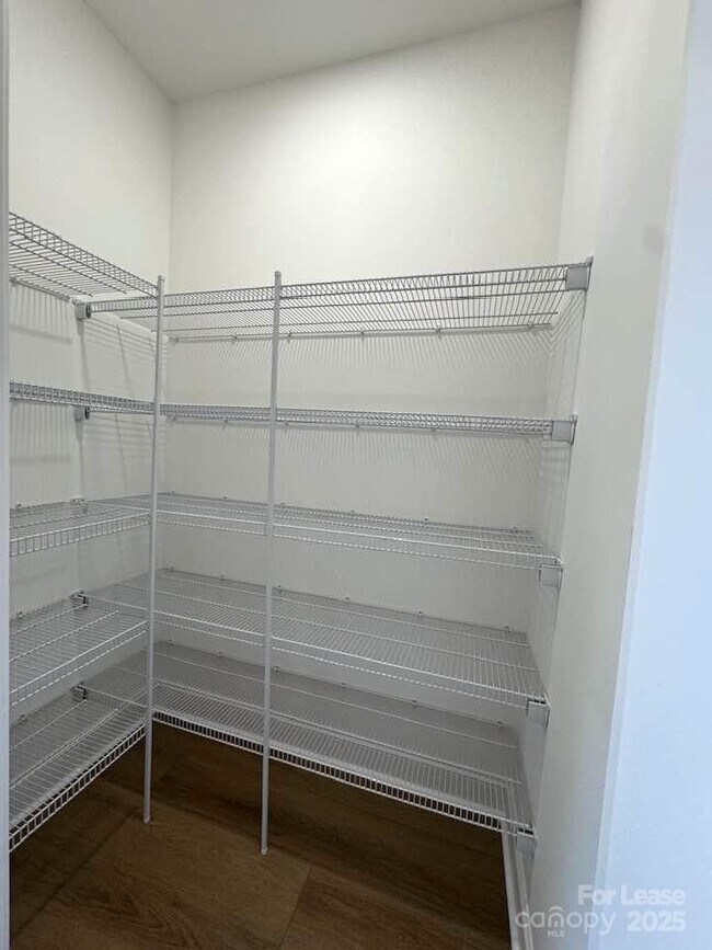 Building Photo - 8070 Blackwood Rd