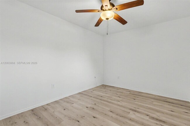 Building Photo - 1410 Sheridan St