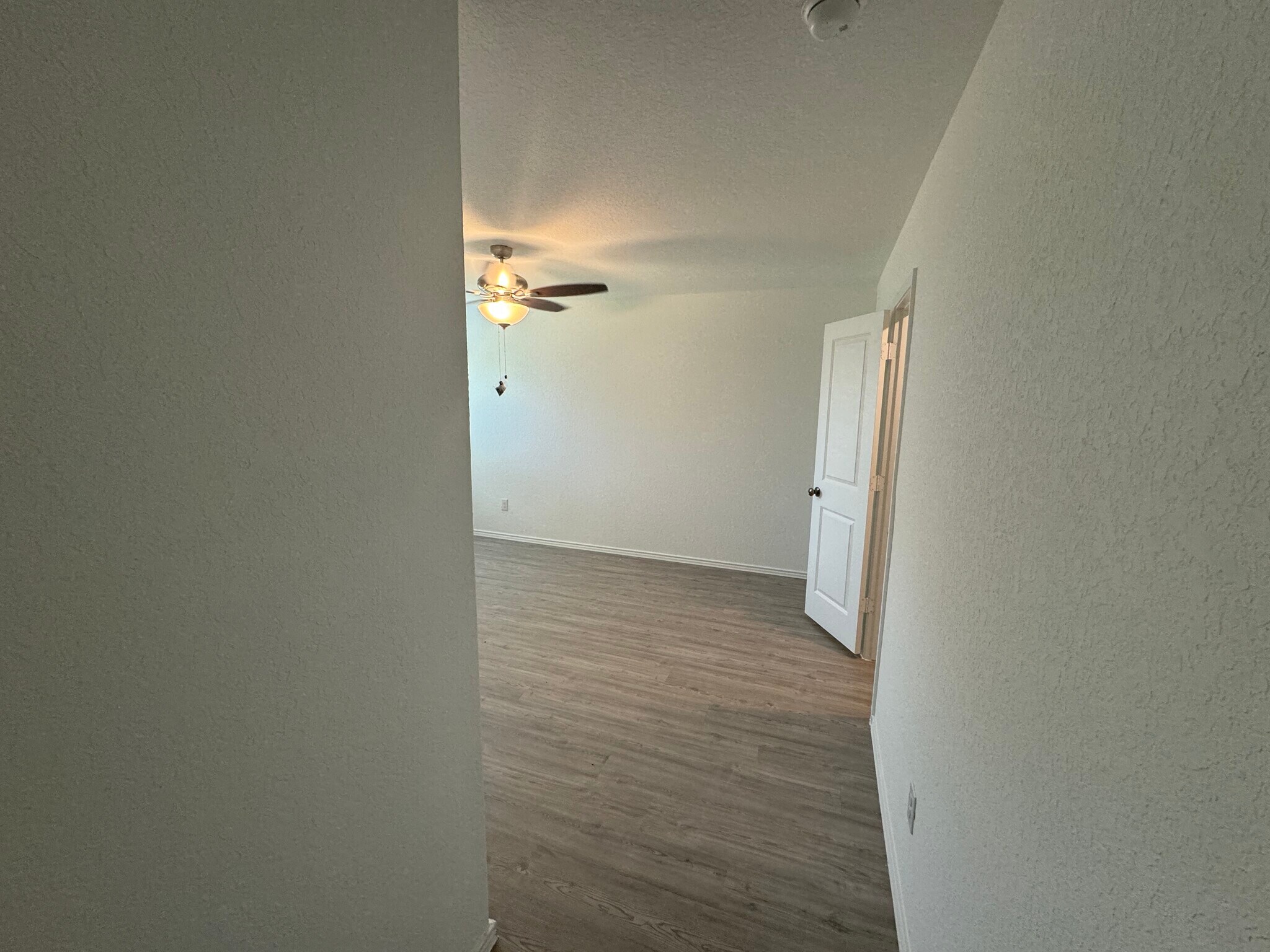 Building Photo - 1155 Barbarosa Rd