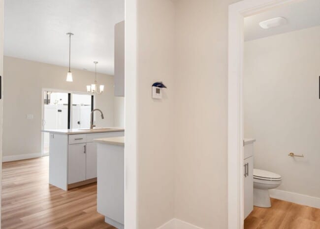 Building Photo - 4106 S 545 E