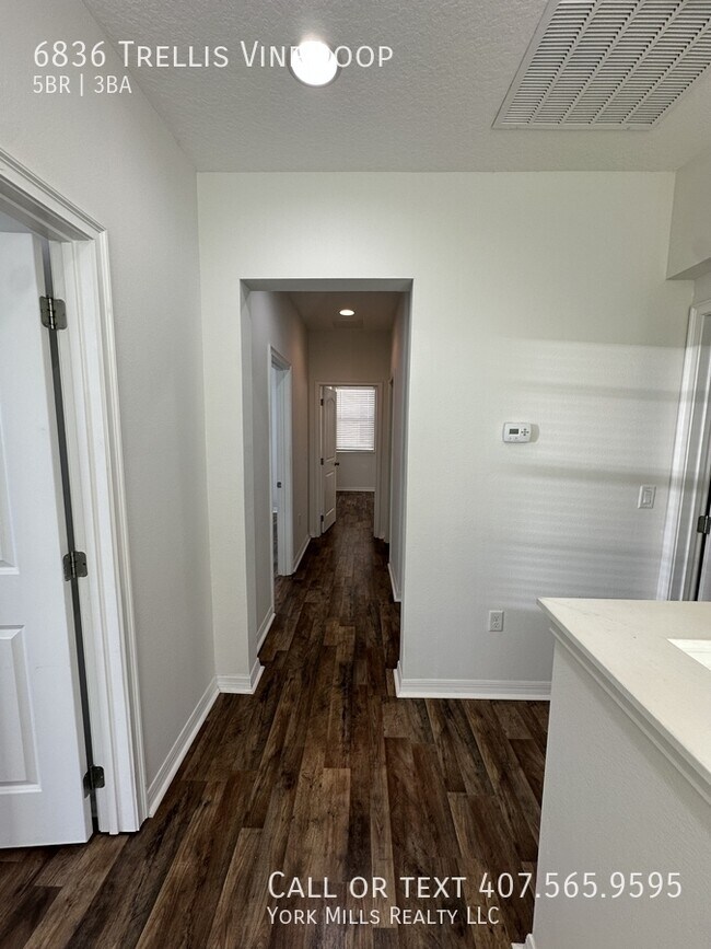 Building Photo - 6836 Trellis Vine Loop