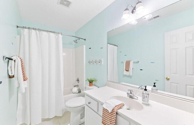 Building Photo - 5 Bedroom, 2.5 Bath Home in St. James Woods  ** Available for showings 3/25/2026 **