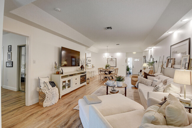 Building Photo - 9892 Summerbrook Terrace