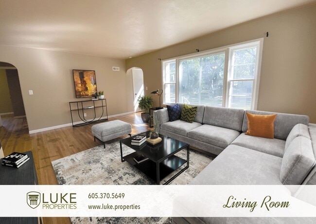 Building Photo - 409 N Jessica Ave