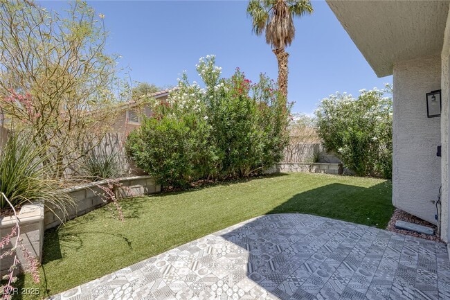 Building Photo - 1838 Thunder Mountain Dr