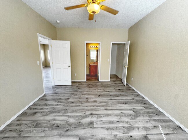 Building Photo - 1131 Pacaya Dr NW