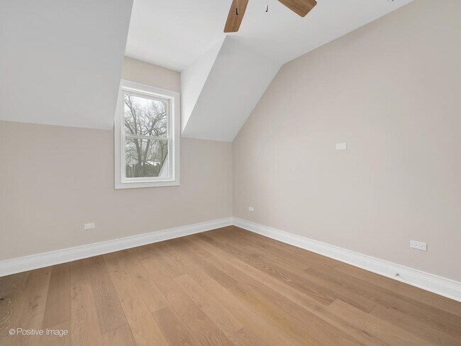 Building Photo - 608 W 55th St