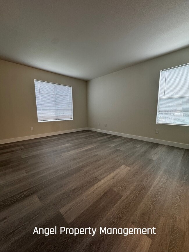 Building Photo - 1168 Oak Haven Way