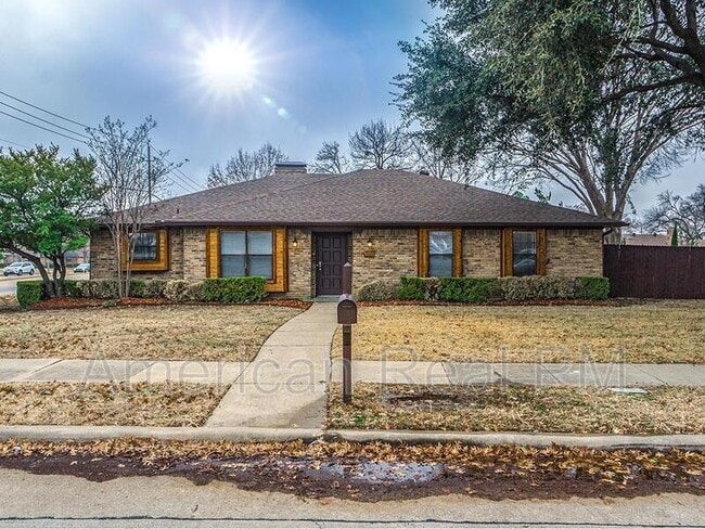 Building Photo - 3852 Westminster Dr