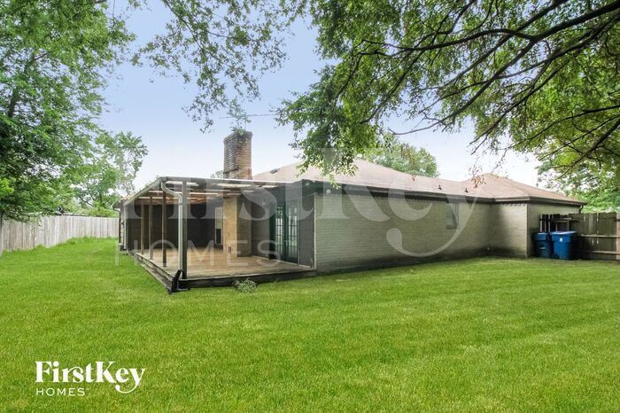 Building Photo - 7006 Falling Waters Dr