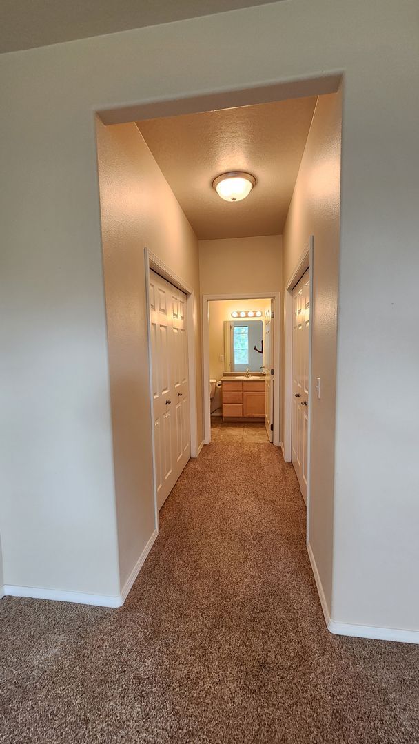 Building Photo - Two Bedroom Condo Near Moose Can Gully with a Garage