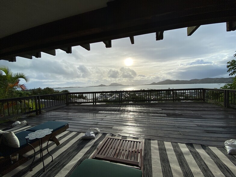 Large Lower Lanai - 45-133 Alina Pl