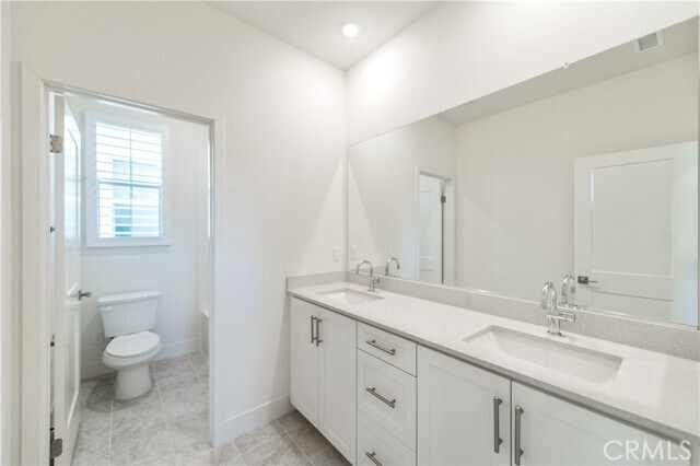 Building Photo - 31983 Paseo Bridal