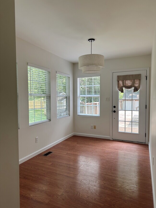 Building Photo - 1729 Fair Dr