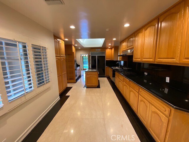 Building Photo - 4629 Forman Ave