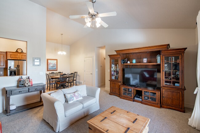 Building Photo - 358 S 550 W