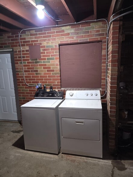 Building Photo - 1535 N Jackson Ave