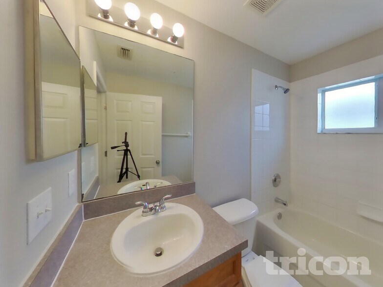 Building Photo - 4513 Tina Ln