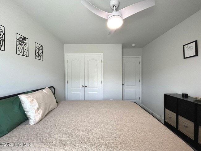 Building Photo - 784 Conductor Ct