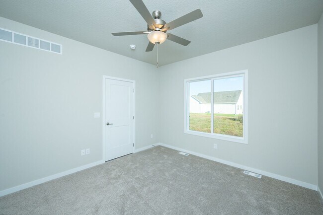 Building Photo - Brand-New 3-Bed Townhome with Attached Gar...