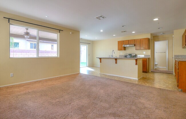 Building Photo - 34212 Woodmont