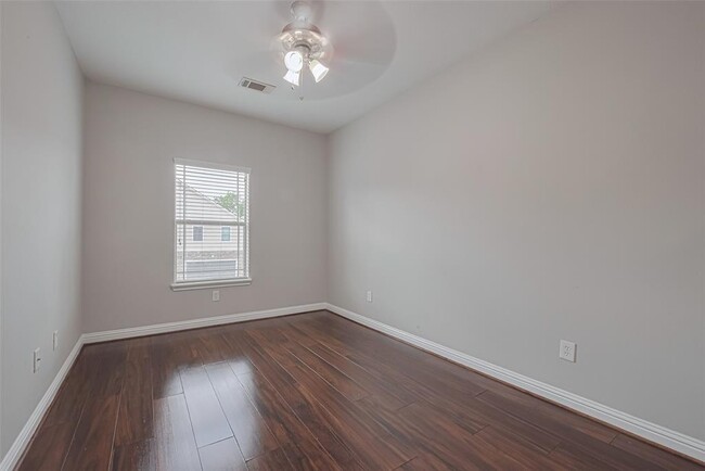 Building Photo - 15315 Addicks Stone Dr