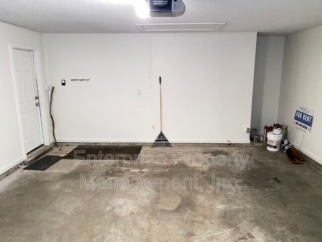 Building Photo - 7125 Showboat Ln
