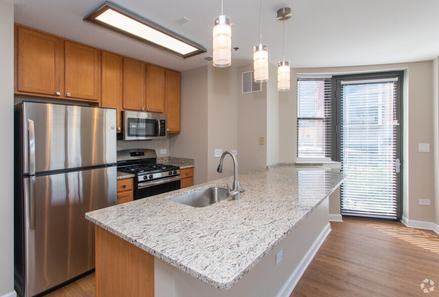 Building Photo - Acclaim on North Avenue