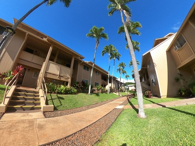 Building Photo - Waiau - 2 bedroom/2 bathroom townhouse with 1 assigned parking