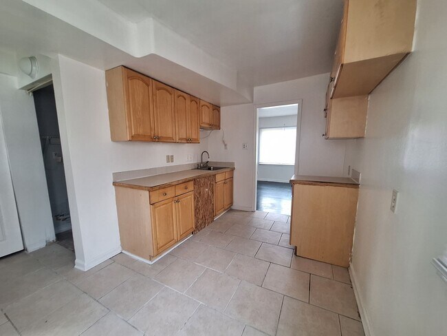 Building Photo - Cozy Four Bedroom Bungalow