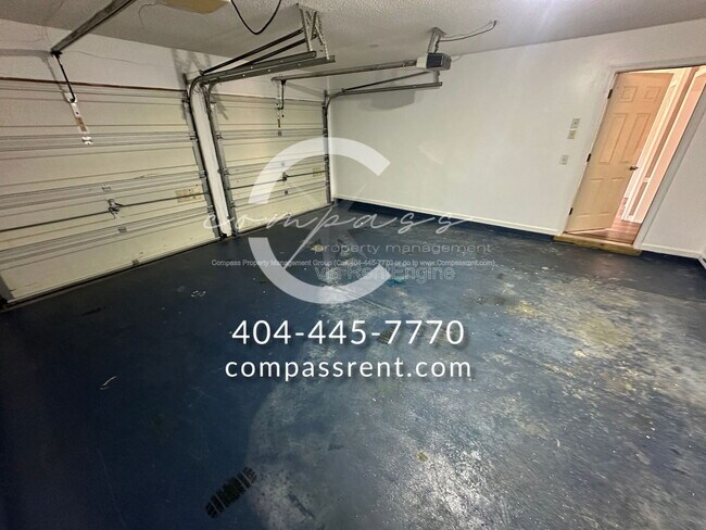 Building Photo - 2106 Clearvista Dr NW