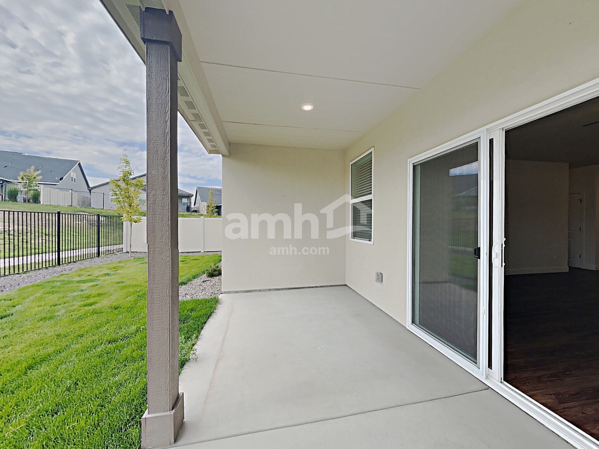 Building Photo - 175 E Sicily Dr